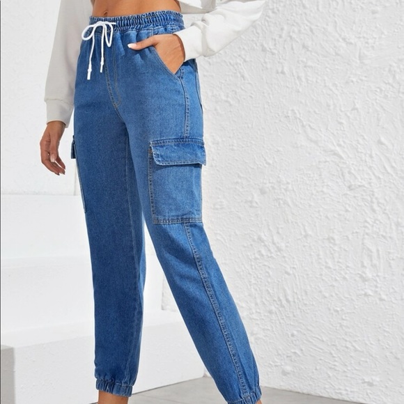 High Rise Jeans - Picture 3 of 4
